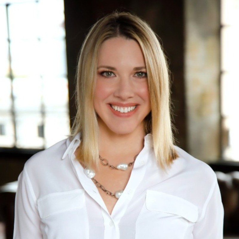 Portrait of Amanda Cardwell Carones